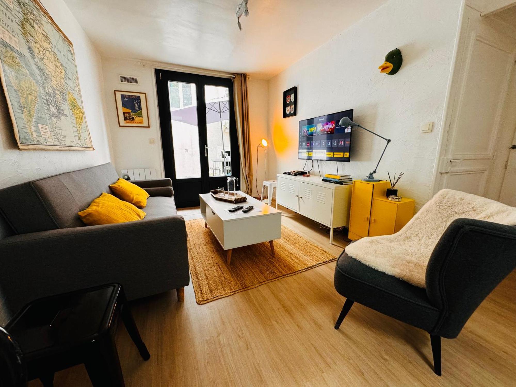 Le Petit Re, Hypercentre, Garage Prive, Terrasse Lejlighed Niort Eksteriør billede